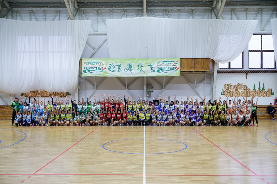 Campionatul intern de Handbal Feminin Catena Racing Team Prinde Aripi 2016